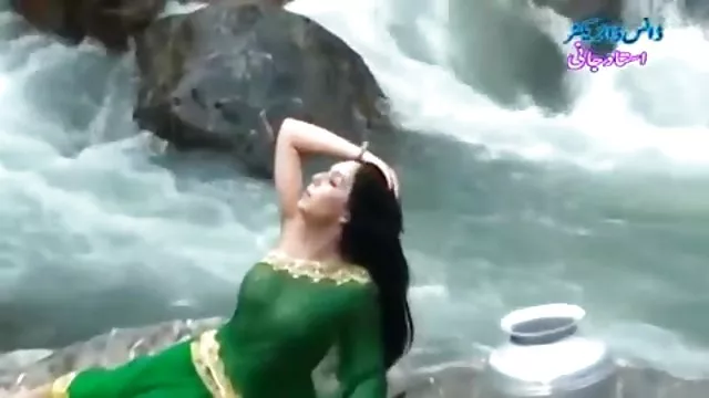 पोर्न ऑनलाइन पंजीकरण नहीं भारतीय ओरल सेक्स कैसे करे में पारदर्शी गीली साड़ी स्तन के दिखा..हॉट शो
