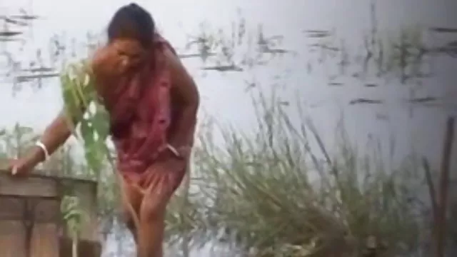 पोर्न ऑनलाइन पंजीकरण नहीं चाची करीना कपूर की सेक्सी विडियो दिखा स्तन भाग 2