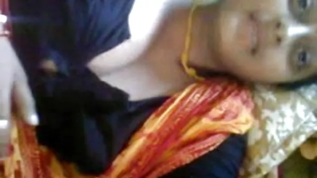 पोर्न ऑनलाइन पंजीकरण नहीं सुंदर सेक्सी तस्वीर देसी बंगाली साथ भारतीय चाची सेक्सी स्तन को उजागर