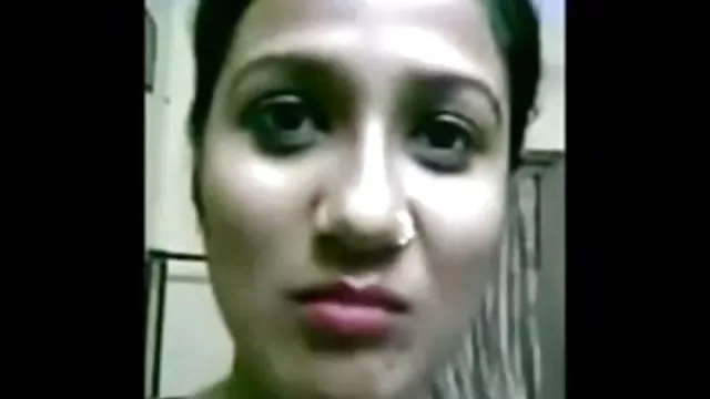 पोर्न ऑनलाइन पंजीकरण नहीं बड़े भारतीय सेक्सी महिला स्तन के साथ भारतीय लड़की घर का बना