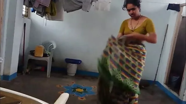 पोर्न ऑनलाइन पंजीकरण नहीं देसी हिन्दी सुनहरे बालों वाली साड़ी पहनता स्नान के बाद